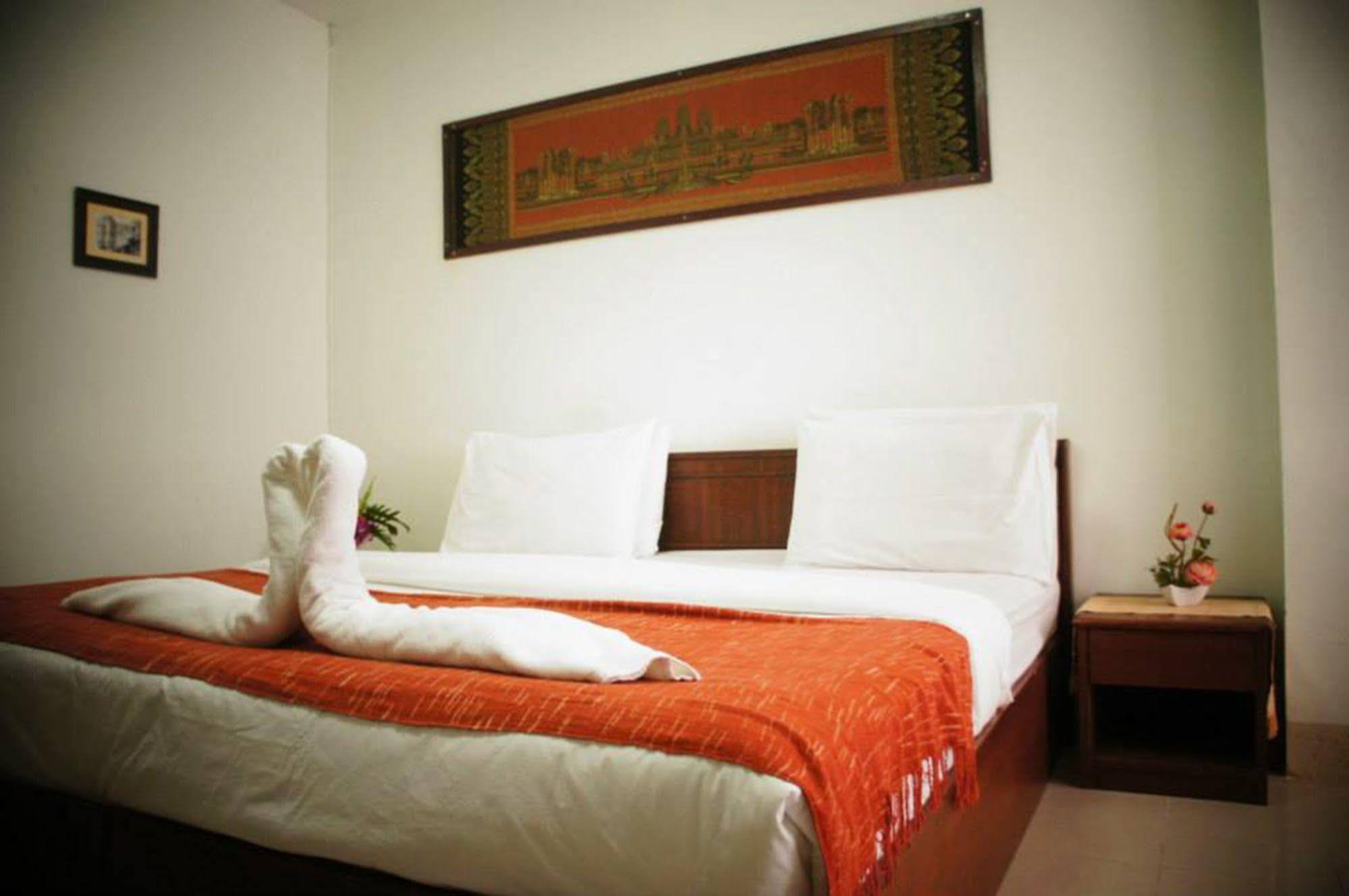 Hotel Vipa House Chiang Mai Zewnętrze zdjęcie