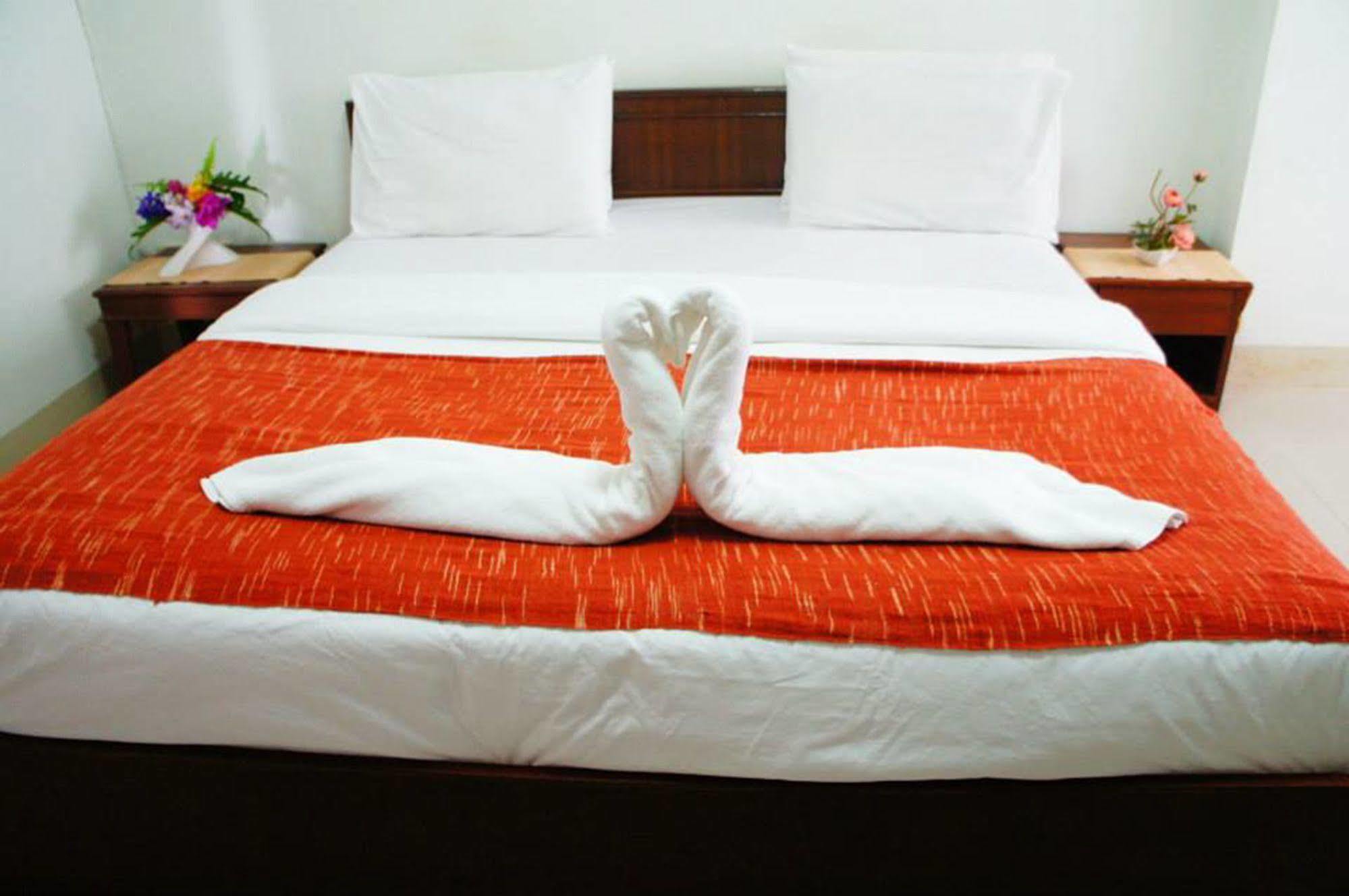 Hotel Vipa House Chiang Mai Zewnętrze zdjęcie