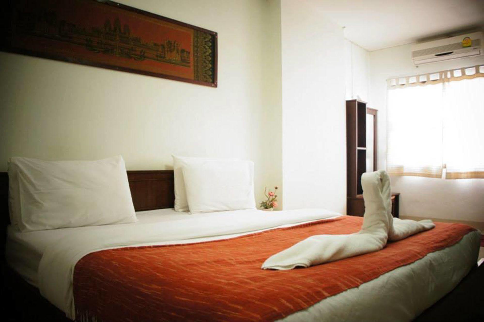 Hotel Vipa House Chiang Mai Zewnętrze zdjęcie